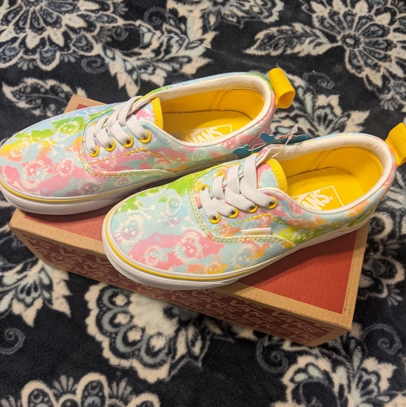 Era elastic lace vans